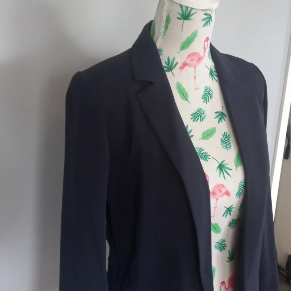 H&M navy blue lightweight blazer jacket (Size 8) - Picture 2 of 7